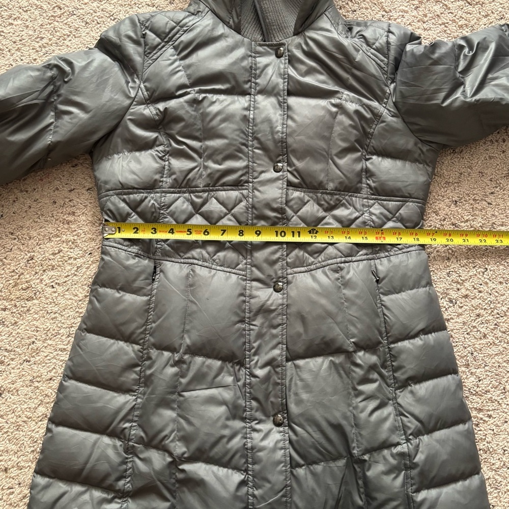 Guess Women's Grey Puffer Coat  size L - preowned - Picture 3 of 12